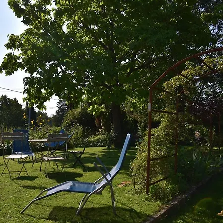 Ma Maison Bleue Bed and Breakfast