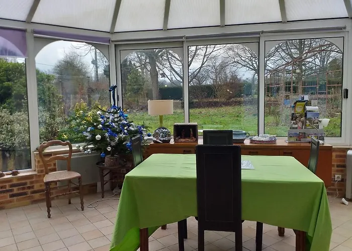 לינה וארוחת בוקר Ma Maison Bleue