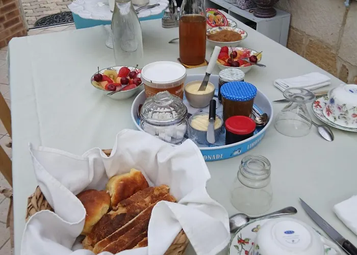 Nocleg ze śniadaniem Ma Maison Bleue 3*